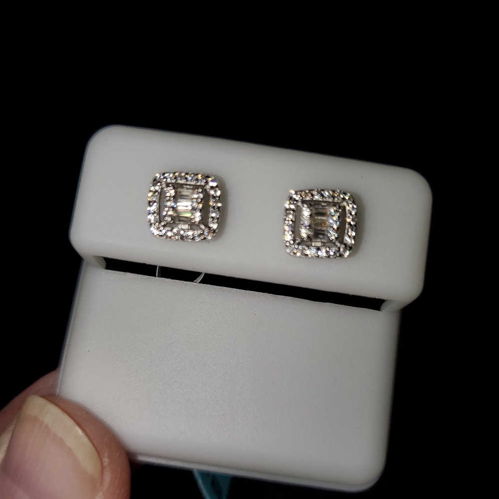 NWT Moissanite Sterling Silver post earings.